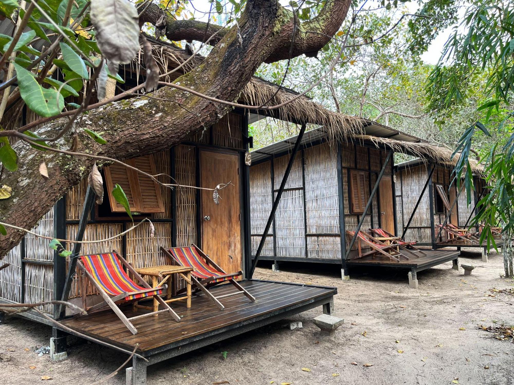 Hotel Little Hut à Koh Phayam Extérieur photo