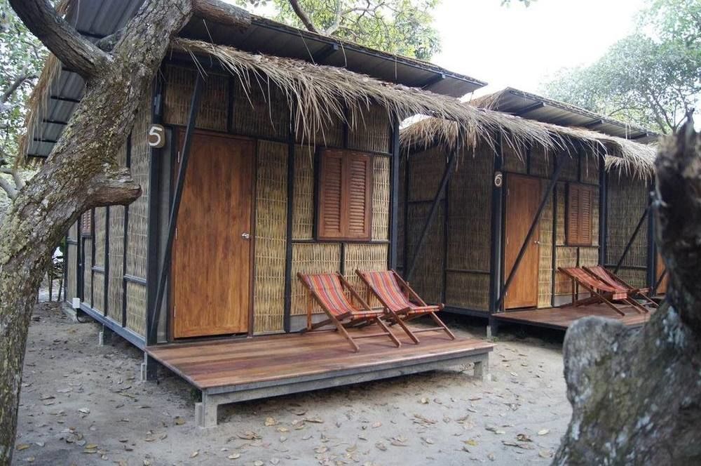 Hotel Little Hut à Koh Phayam Extérieur photo